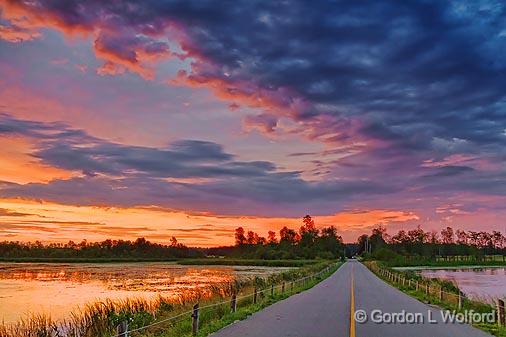 Irish Creek Sunrise_12361-4.jpg - Photographed near Kilmarnock, Ontario, Canada.